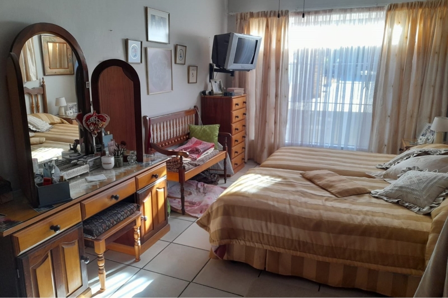 3 Bedroom Property for Sale in Flimieda North West